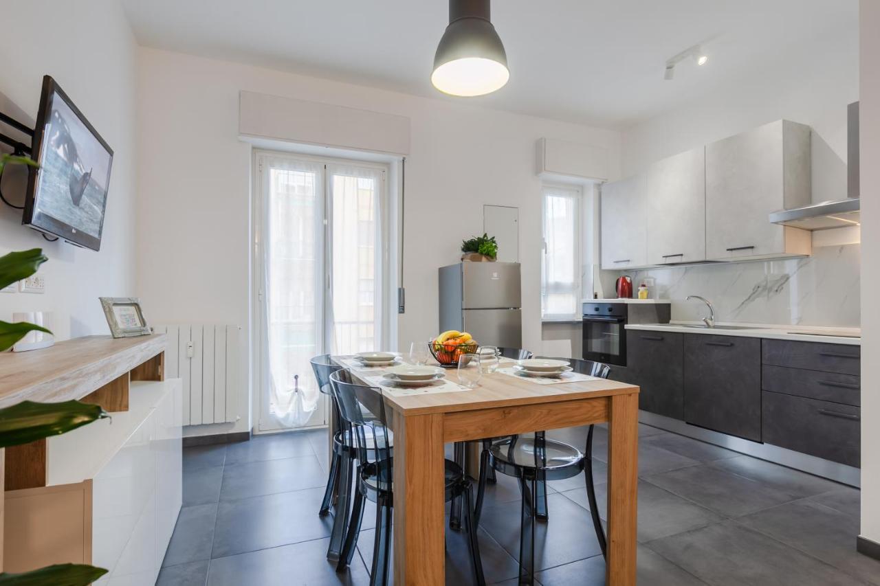 Home Holiday Lovely Apartment La Spezia Buitenkant foto