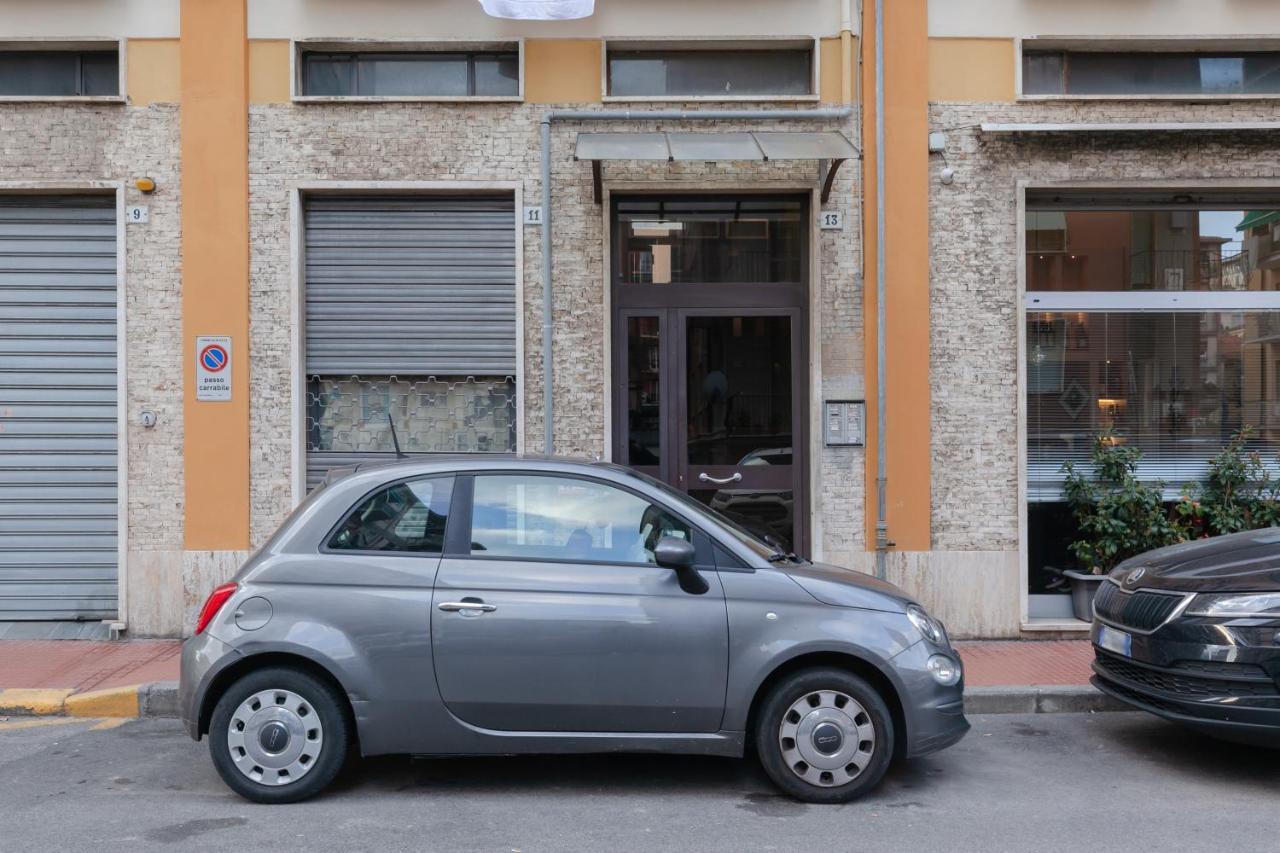 Home Holiday Lovely Apartment La Spezia Buitenkant foto